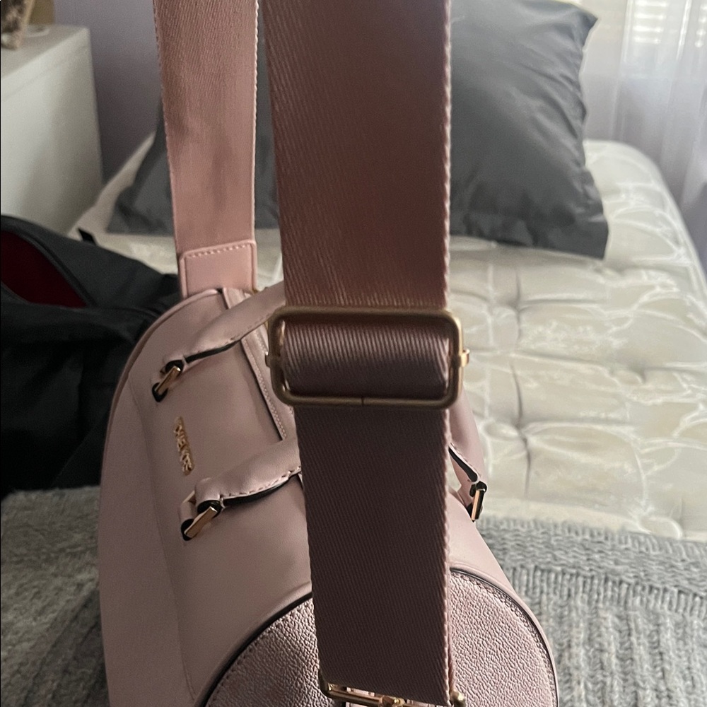 New! Michael Kors Blush Crossbody Bag - Picture 5 of 5